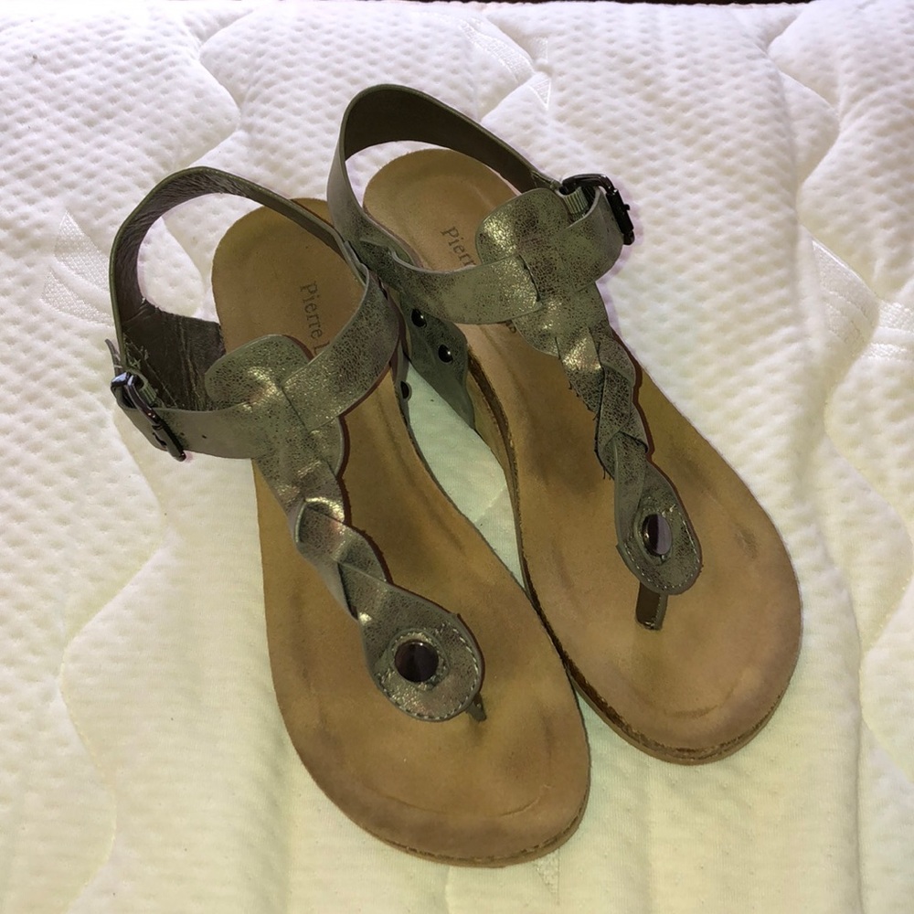 Silver braided wedges